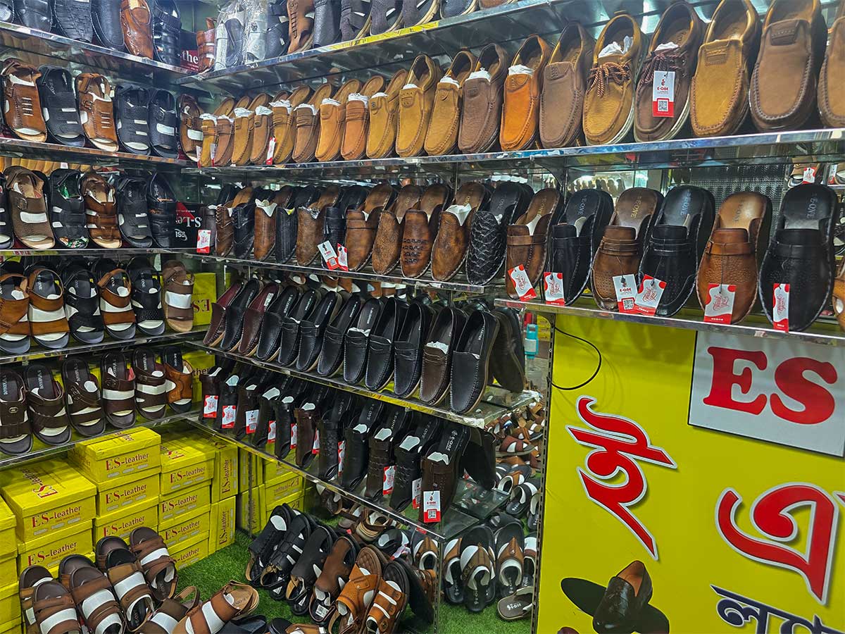 ES Leather, E One Collection